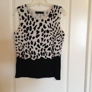 Venue Women's Knitted Sleeveless Tank Top Black White Leopard Print